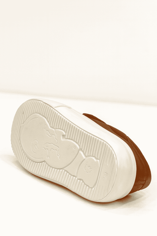 شوزات اطفالي ولادي